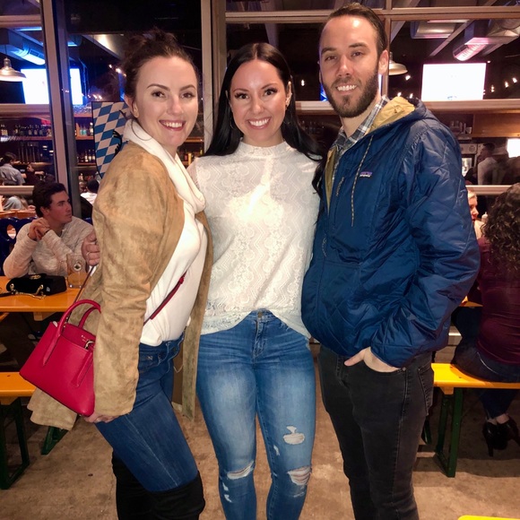 Hi! I’m Hannah 😊 - Picture 2 of 10